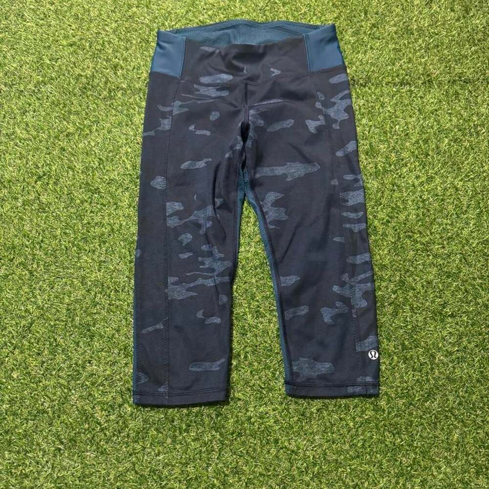 Lululemon black gray camouflage